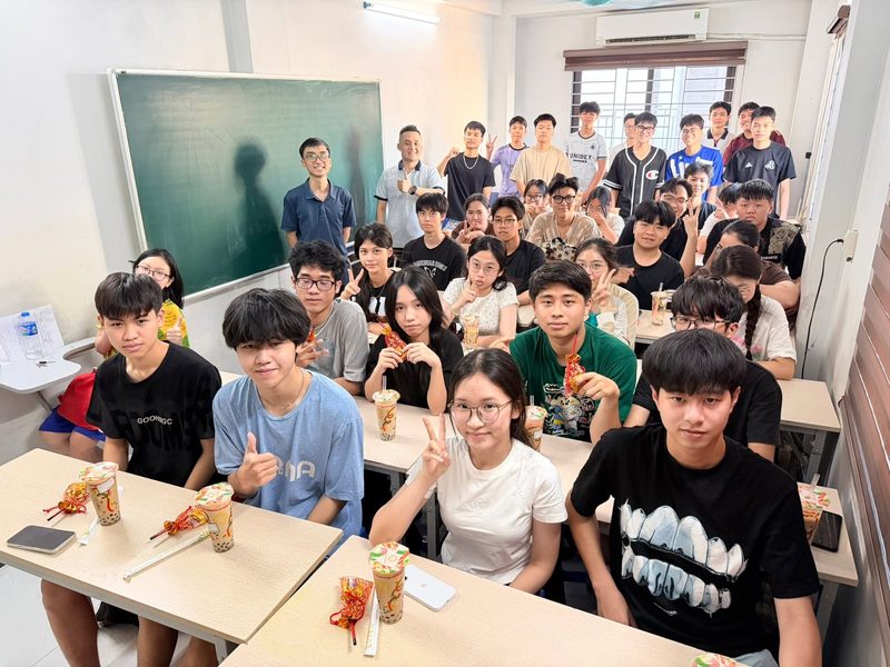 Lớp học Thầy Tiến
